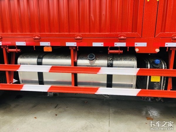 跑冷链 看看福田欧曼EST能不能满足你