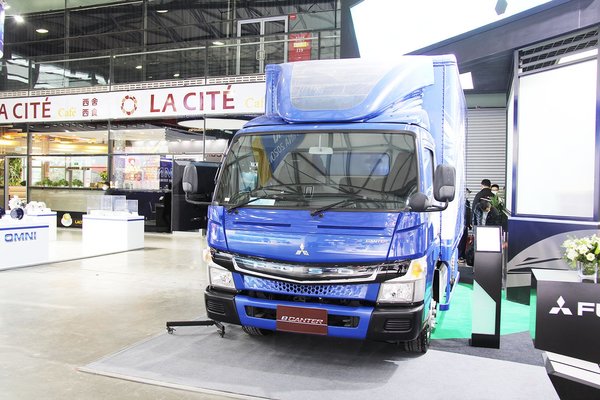 车市速看破土重生三菱扶桑新品亮相