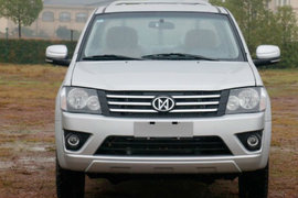 载人拉货二合一,骐铃T100和神骐F30,实用派皮卡你选谁