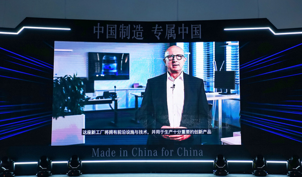 官宣：奔驰卡车国产计划正式落地北京