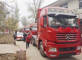 精工出精品 大运重卡做“婚车” 祝福新人永长久！