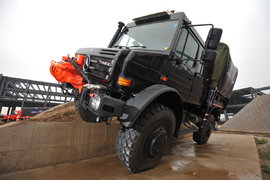 乌尼莫克试乘体验活动