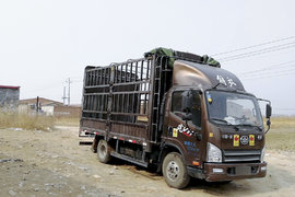 从物流员工到货车司机 卡友3年跑21万公里 为何钟情解放虎VH?