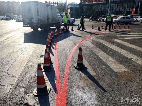 开了这么多年车 你知道货车盲区在哪吗