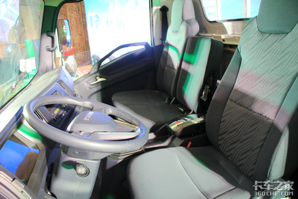 116马力售10.98万起 国六翼放EC7大秀五十铃ELF血统