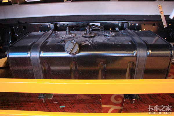 116马力售10.98万起 国六翼放EC7大秀五十铃ELF血统