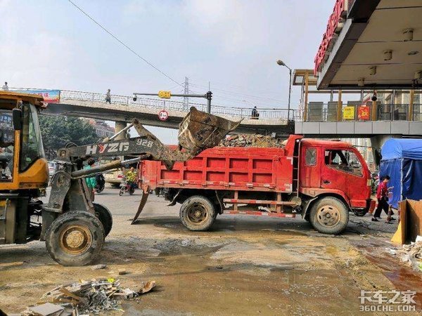 建材运输好帮手 江淮骏铃小自卸车不错