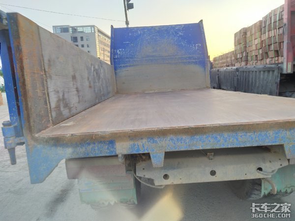 建材运输好帮手 江淮骏铃小自卸车不错