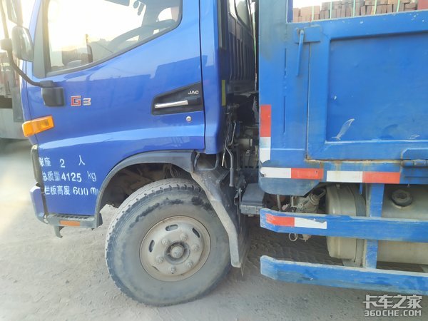 建材运输好帮手 江淮骏铃小自卸车不错