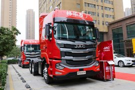 460马力配12挡法士特 国六车型中 你看这款格尔发6×4可行吗?