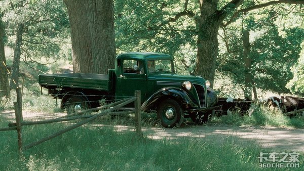 看腻了沃尔沃豪华卡车?80年前它长这样