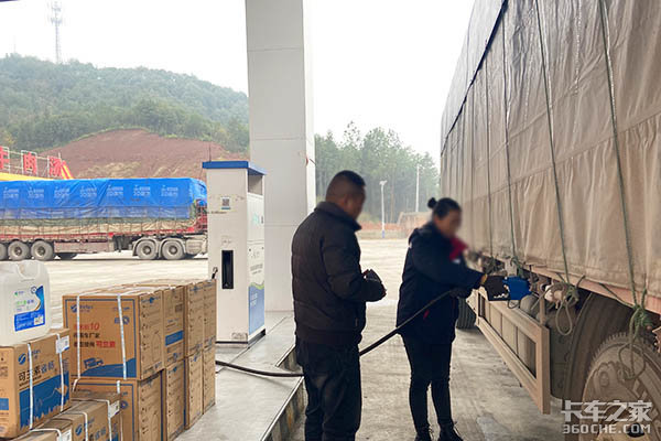 乘势国六,可兰素南城七星旗舰店开业