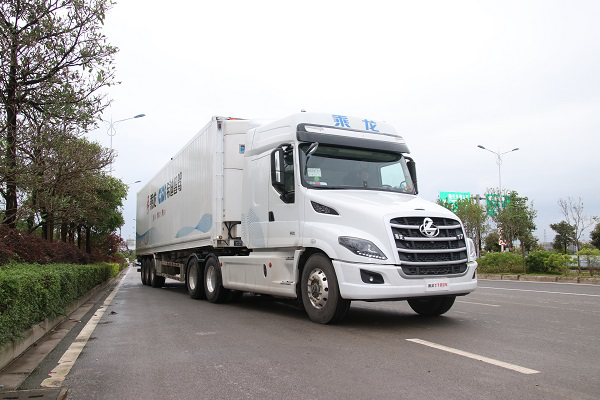 乘龙T7智能冷藏车 八千里路智与鲜