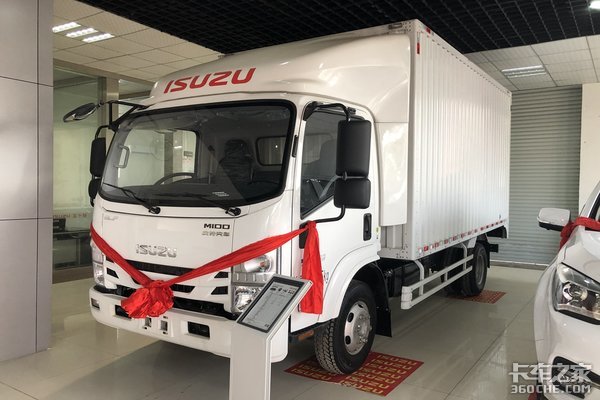 ���ն���������ʮ��M100��Ʒ�ƽ��