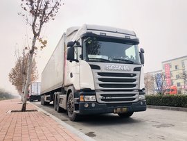 60后卡友买斯堪尼亚跑冷藏 别有一番韵味