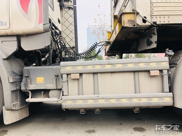 60后卡友买斯堪尼亚跑冷藏别有一番韵味