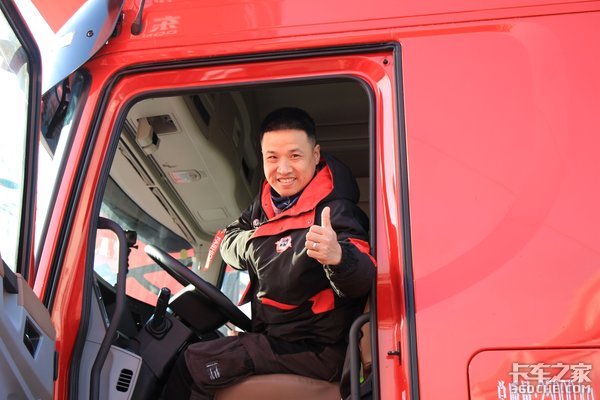 标载下百公里气耗23.01kg 东风节气赛选手吴铁路谈新天龙KX