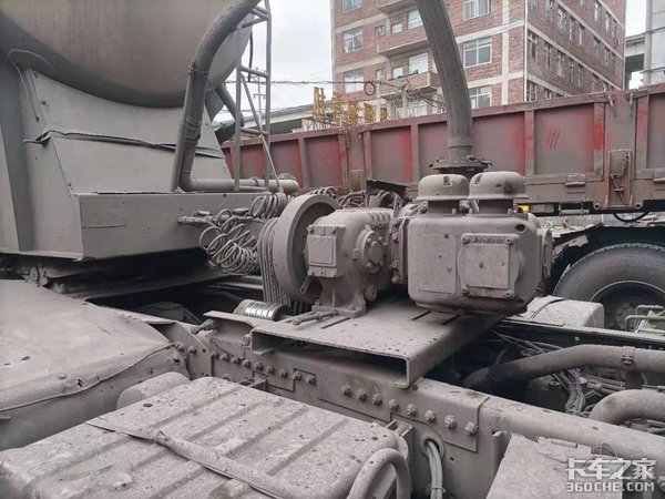 重汽豪瀚J7G水泥罐车 听听老师傅怎么说