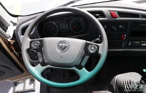 高颜值、多元上装潜力 福田奥铃大黄蜂6m8底盘值得考虑