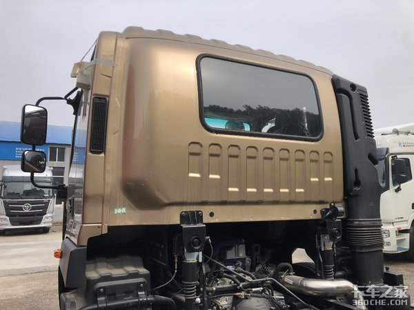 高颜值、多元上装潜力 福田奥铃大黄蜂6m8底盘值得考虑