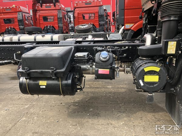 高颜值、多元上装潜力 福田奥铃大黄蜂6m8底盘值得考虑