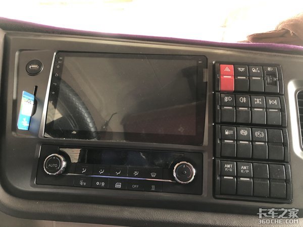 8x4载货车配AMT 这辆JH6驾乘体验真爽