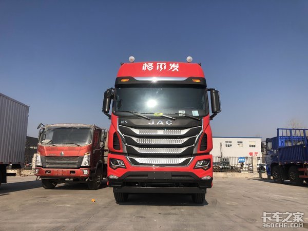 8x2载货还带提升桥 江淮格尔发K5W图解