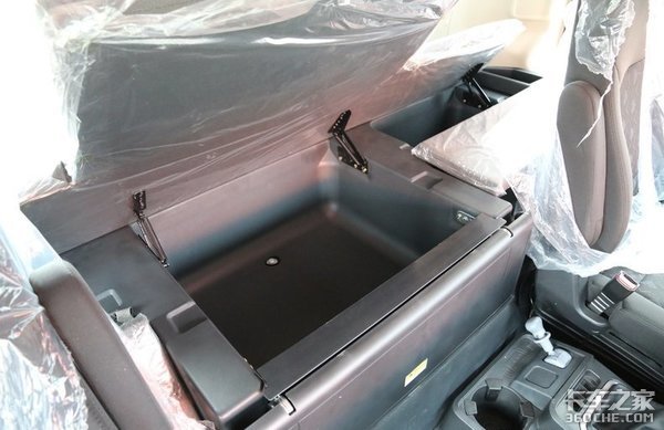 8x2载货还带提升桥 江淮格尔发K5W图解