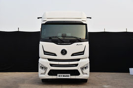 陕汽德龙X6000来了! 重新定义高端重卡