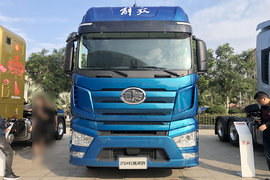 2021各车企年会LNG车型盘点 四款6×4牵引车要怎么选?