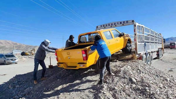 “穿越中国线”锣响新国标挑战全国各种复杂路况 重器安全系统显神通