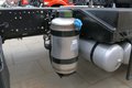 红黑双拼外观 自重7.9吨J6P价值版来了
