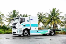 最大续航里程可超1000公里！上汽红岩氢燃料电池重卡助你告别里程焦虑