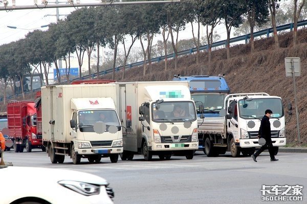 中汽协建议提升轻卡总质量 蓝牌轻卡的疑难杂症该用什么药方治好？