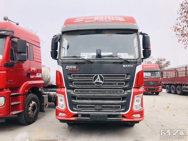 搭载康明斯动力链 三一超亮版牵引车值得选购