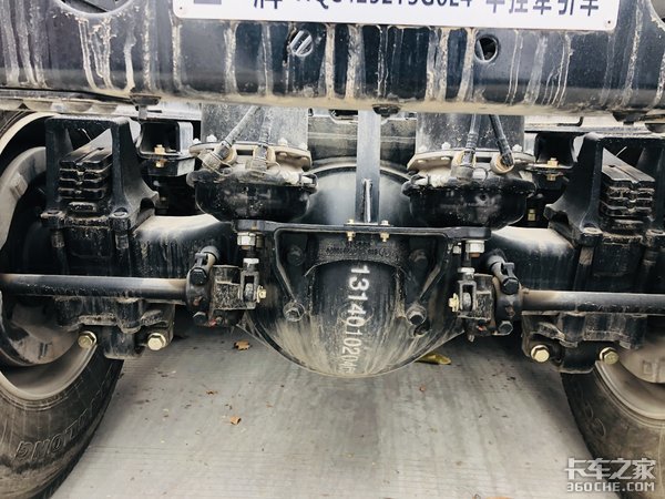 搭载康明斯动力链 三一超亮版牵引车值得选购