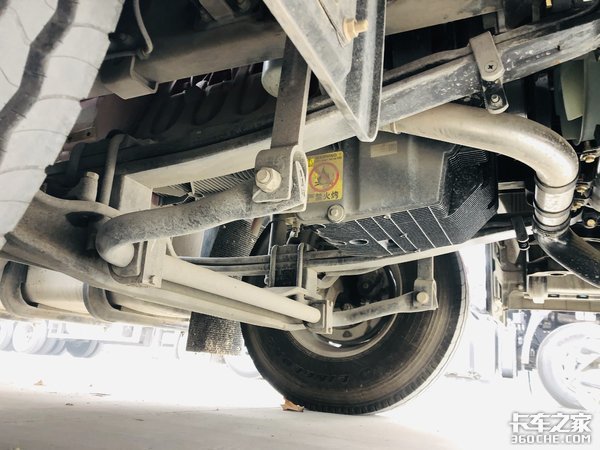 搭载康明斯动力链 三一超亮版牵引车值得选购