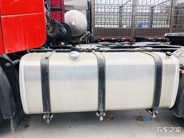 搭载康明斯动力链 三一超亮版牵引车值得选购