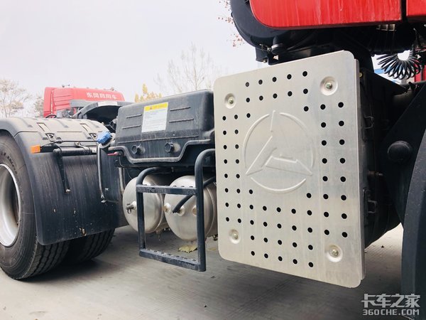 搭载康明斯动力链 三一超亮版牵引车值得选购