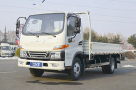 搭载国六127马力发动机 骏铃V3窄体轻卡实拍