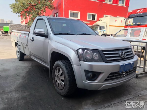 既舒适又能装的售后服务车 江铃骐铃T100单排皮卡用车报告