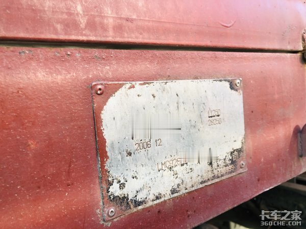 17m5大板也能运快递 车主表示大容量运输能力不敢恭维