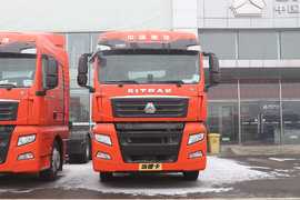 少有的能上京牌的LNG 曼动力链还有大气瓶 44.6万的汕德卡G7牵引值吗