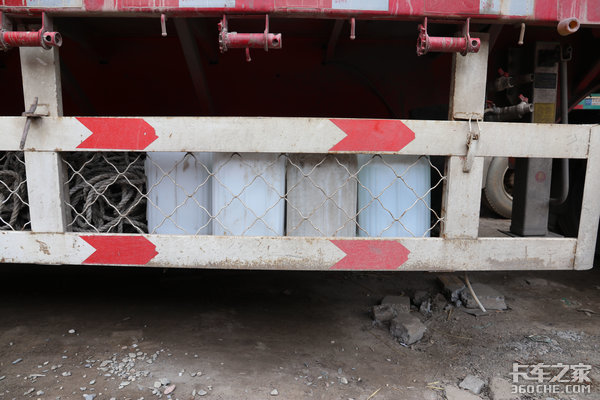 ǰ�󻻹�4�����糵&nbsp;��˾�����鶫��18��