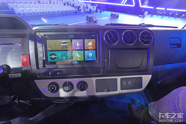 �ӿ�����ͺ��������Ŀ����߶˻���ɶ��