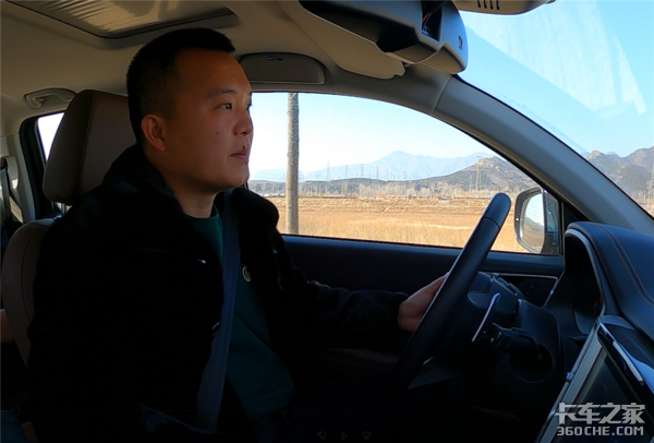 �ӿ�����ͺ��������Ŀ����߶˻���ɶ��