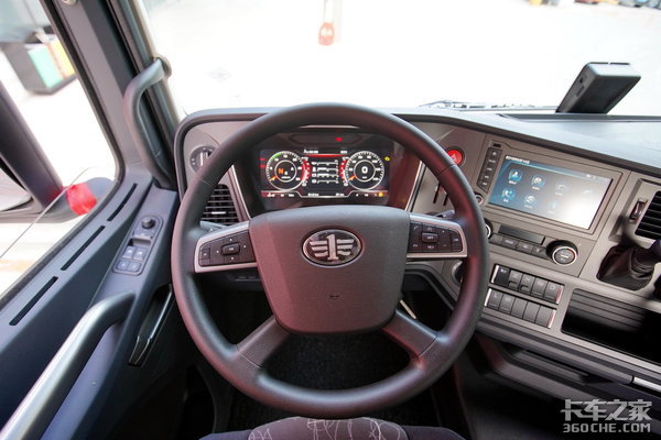 �ӿ�����ͺ��������Ŀ����߶˻���ɶ��