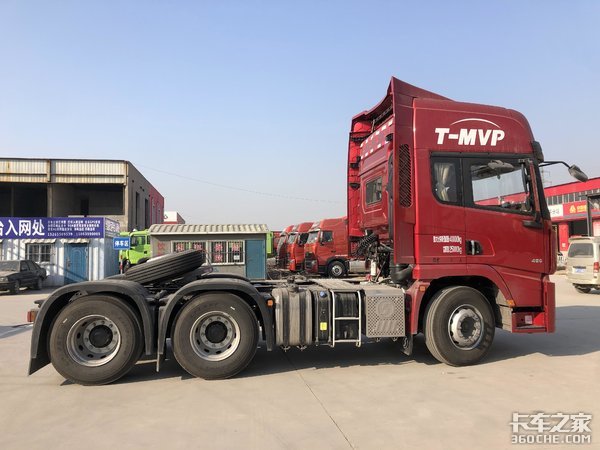 1000L油箱 主打长途运输 陕汽X5000解读