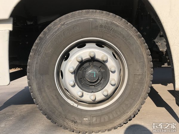 货厢容积可达64方! 漢風G5大单桥图解