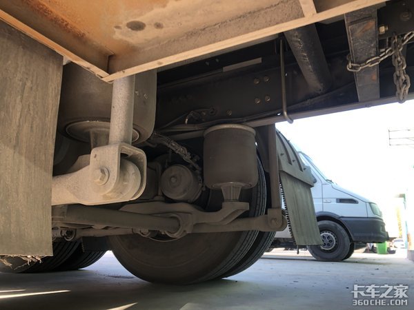 配气囊悬挂 用户为何选择解放J6P质惠版冷藏载货车